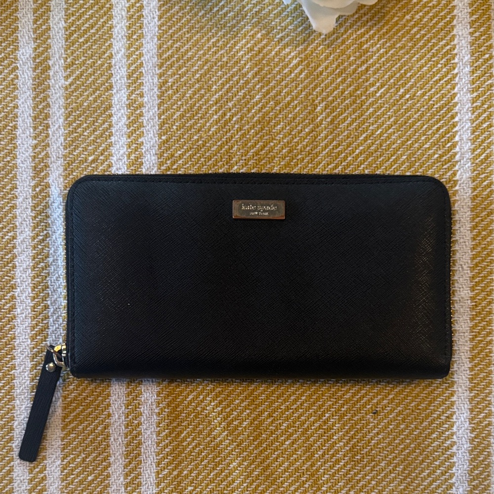 Kate Spade Black Zip Wallet